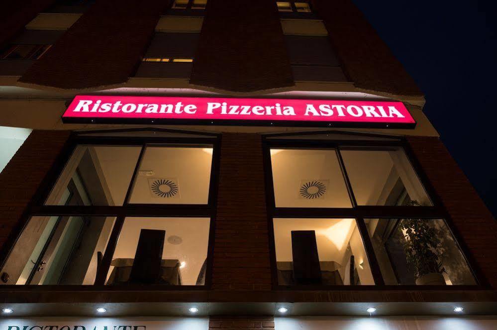 Hotel Astoria Fidenza Exterior photo